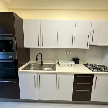 Luxueux Appartements - 2 Pieces Ou 4 Pieces - Quartiers Prises D'Almadies Et Ngor" Dakar Extérieur photo