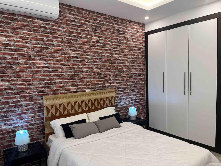 Luxueux Appartements - 2 Pieces Ou 4 Pieces - Quartiers Prises D'Almadies Et Ngor" Dakar Extérieur photo