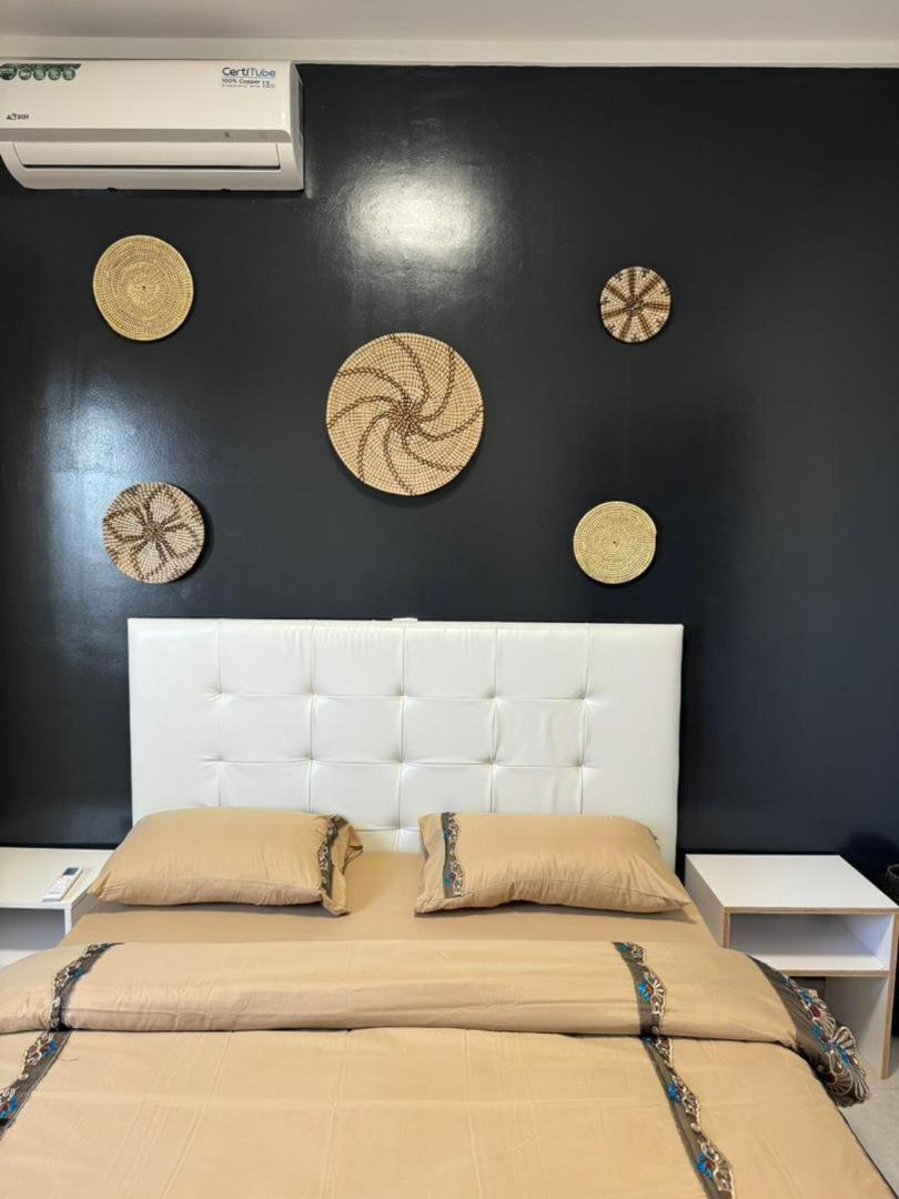 Luxueux Appartements - 2 Pieces Ou 4 Pieces - Quartiers Prises D'Almadies Et Ngor" Dakar Extérieur photo